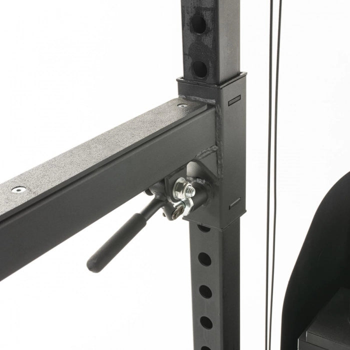 TF Standard Multigym DAP, Rack, komplet løsning med pull up bar, safetyarms, kabeltårn, landmine og squat rack - en alt i en træningsmaskine